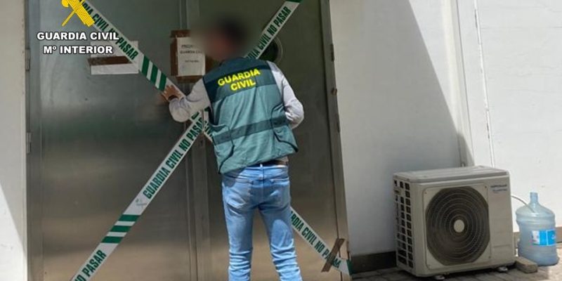 Detienen a dos personas por tráfico de drogas en Almoradí