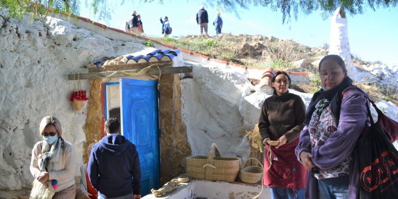 Rojales acoge un Rodearte especial en las cuevas del Rodeo