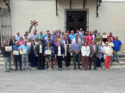 Orihuela homenajea a sus funcionarios jubilados durante esta legislatura