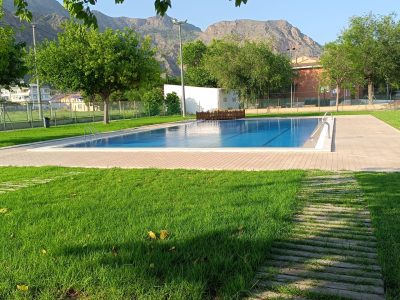 Las piscinas municipales de Orihuela abren sus puertas este sábado