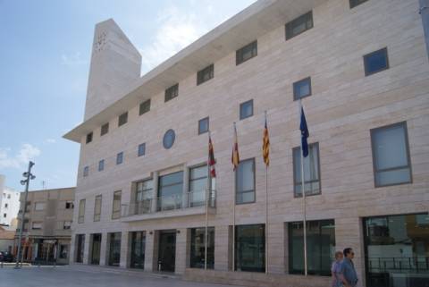 El PSOE se opone a los sueldos del equipo de gobierno en Pilar de la Horadada