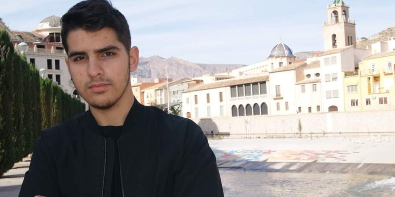 Señor Almagro: menos prepotencia y más educación