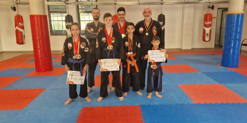 La escuela oriolana de Kenpo Gikan gana 6 medallas en un open nacional