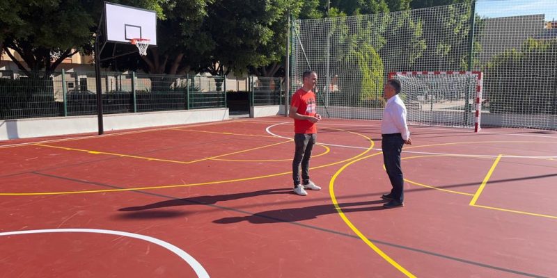 Rafal reabre la pista deportiva del parque de Los Olivos