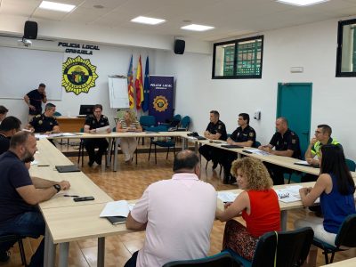 Las concejalías de Seguridad Ciudadana y Emergencias establecen el dispositivo especial de seguridad para las Fiestas de la Reconquista. El mercado de los sábados se trasladará a la avenida Marqués de Molins los días 8 y 15 de julio para permitir el montaje de “kábilas” festeras