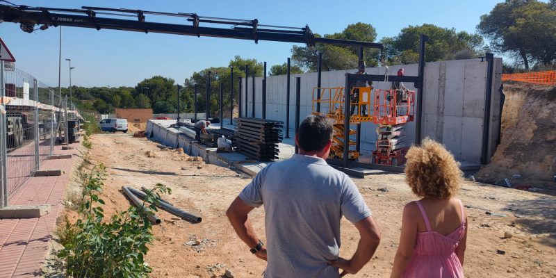 Orihuela refuerza el servicio de RSU y Limpieza Viaria en la zona costera