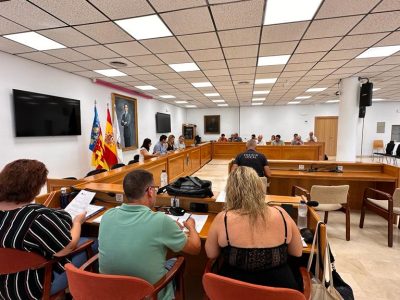 Torrevieja celebra las mesas de funcionarios y de negociación