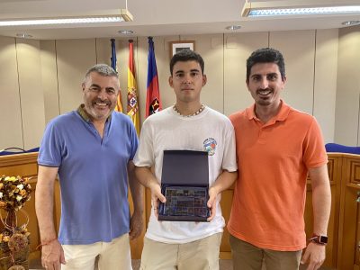 Albatera galardona al alumno con la mejor nota de la EBAU de la provincia