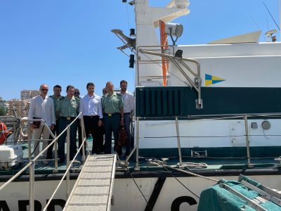 La Guardia Civil dona la patrullera de Altura Río Almazora al Ayuntamiento de Torrevieja