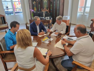 El alcalde de Orihuela se reúne por primera vez con el presidente de la CHS