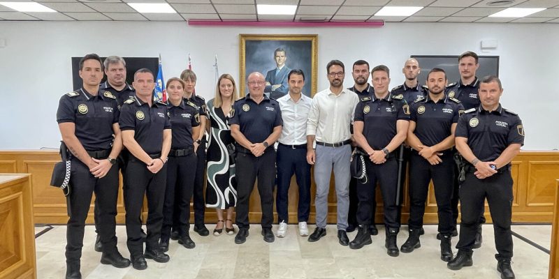 Toman posesión en Torrevieja 9 nuevos agentes de la Policía Local