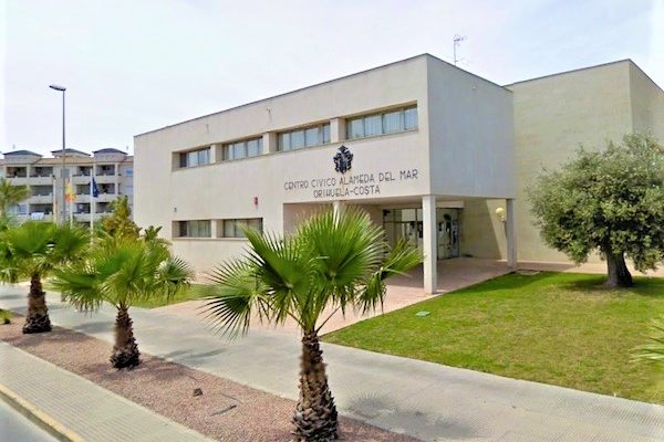 El PSOE de Orihuela insta a poner en marcha el servicio de cafetería del Centro Alameda del Mar