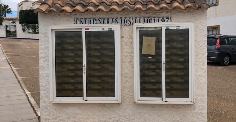 La Urbanización Entrenaranjos de Orihuela recibirá sus cartas en cada vivienda