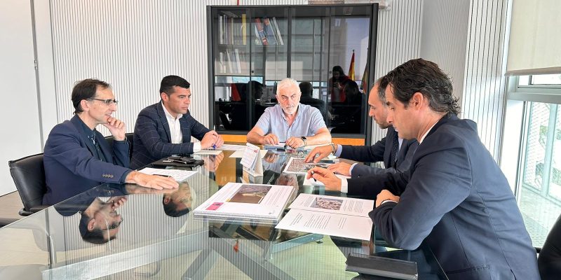 El alcalde de Torrevieja se reune con el secretario autonómico de Medio Ambiente