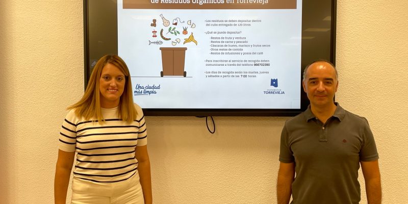 Presentan el nuevo servicio de recogida puerta a puerta de Torrevieja