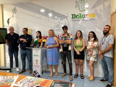 Dolores presenta el vídeo promocional del "Chupinaso Majaero"
