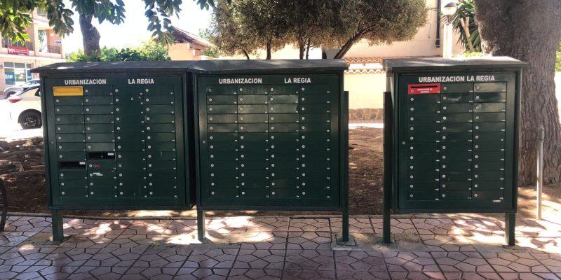 Inician el trámite para posibilitar envíos postales en urbanizaciones de Orihuela Costa