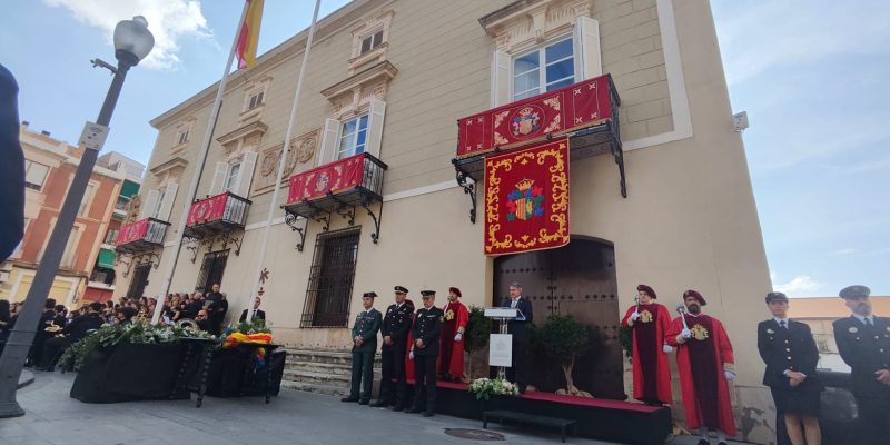 Orihuela celebra el 9 de Octubre reivindicando "lo que por derecho nos corresponde"