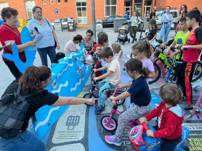Bigastro celebra el Día de las Bibliotecas con un BiciCuentos