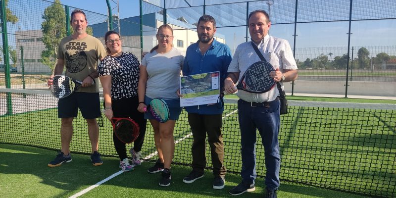 San Isidro estrena una nueva pista de pádel en el Polideportivo