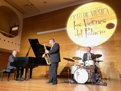 Calidad y variedad en la nueva edición de Los Viernes del Palacio en Torrevieja