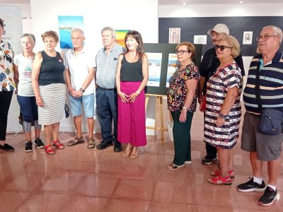 Orihuela inaugura la exposición de obras de los usuarios del Centro de Mayores