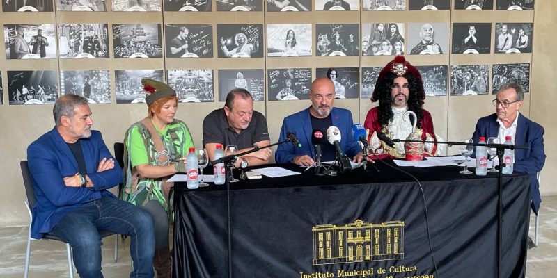 Los protagonistas de Peter El Musical presentan el espectáculo en Torrevieja