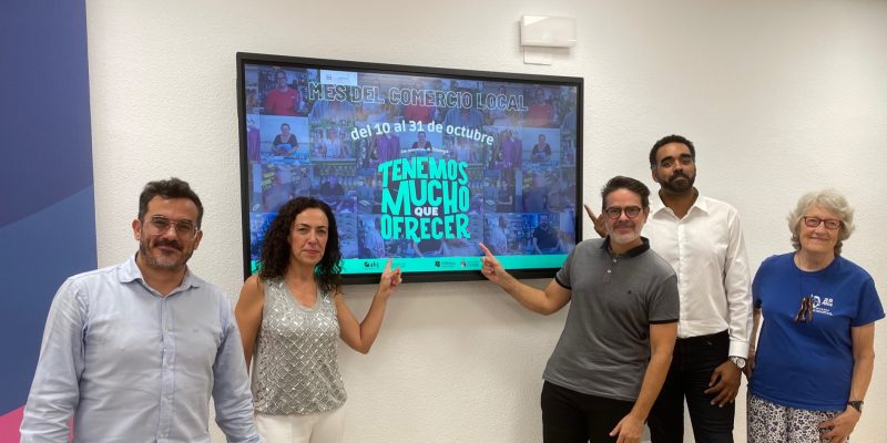 Torrevieja presenta la programación del Mes del Comercio Local