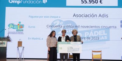 ADIS recibe la recaudación del Torneo de Pádel Soligario para Empresas