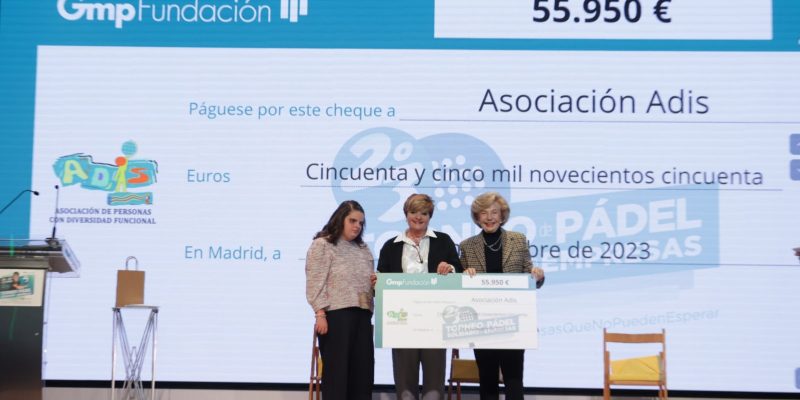 ADIS recibe la recaudación del Torneo de Pádel Soligario para Empresas