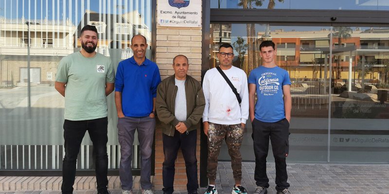 Rafal contrata a seis personas a traves de dos programas de empleo