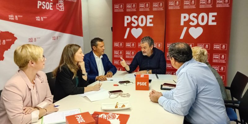 El PSOE de Diptuación recoge las reivindicaciones de los socialistas de Orihuela