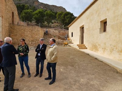 Orihuela recibe una subvención de LABORA para la restauración paisajística del Palmeral