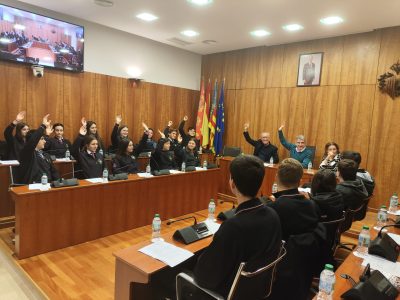 El Ayuntamiento de Orihuela acoge la celebración de un Pleno Juvenil