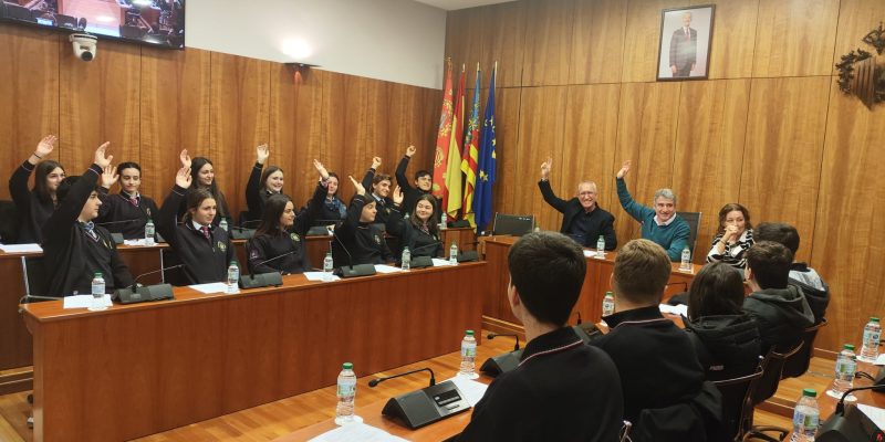 El Ayuntamiento de Orihuela acoge la celebración de un Pleno Juvenil