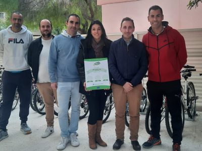 El colegio de Rafal recibe el galardón de la DGT en movilidad sostenible