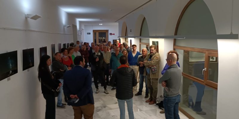 Ya se puede visitar la exposición "Objetivo, ¡la noche!" en Orihuela