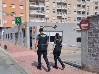 La Guardia Civil detiene en Torrevieja a una mujer con 12 requisitorias judiciales en vigor