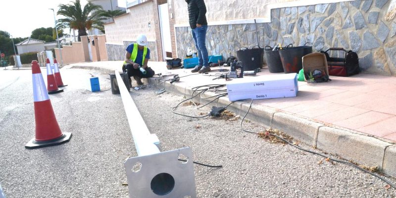 Rojales mejora la iluminación pública de 53 calles en urbanizaciones