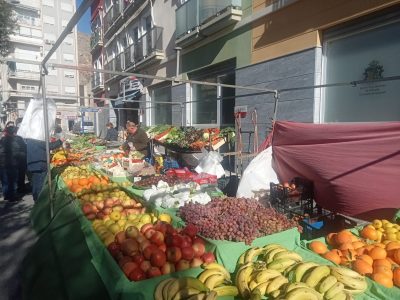 El mercado de Calvo Sotelo de Orihuela se traslada a la Plaza Teniente Linares