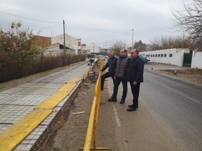 Orihuela repara varios tramos de cimbrados en la carretera Molins-Correntías