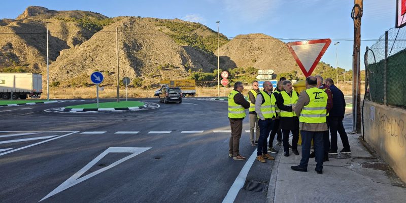 Orihuela realiza mejoras en el Polígono Industrial Puente Alto
