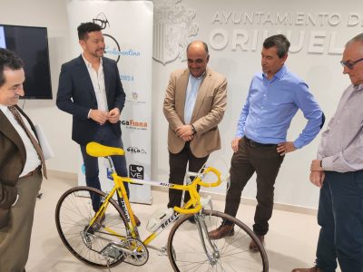 La Retrolevantina rinde homenaje al ciclista Bernardo Ruiz en Orihuela