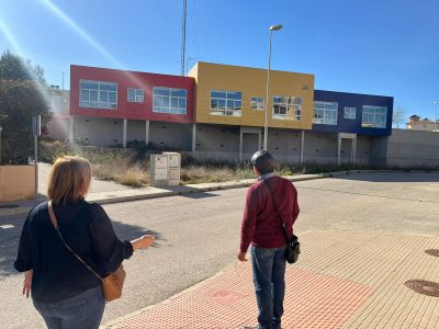 Orihuela inicia la redacción del proyecto para reparar el centro cívico de la costa