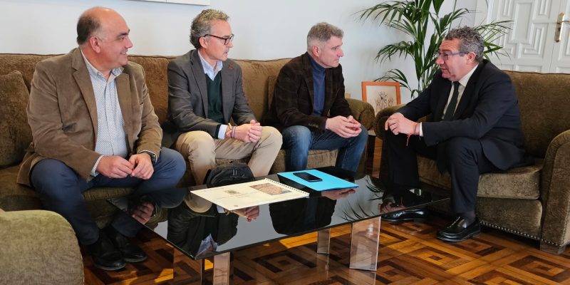 El alcalde de Orihuela se reúne con el presidente de la Diputación Provincial