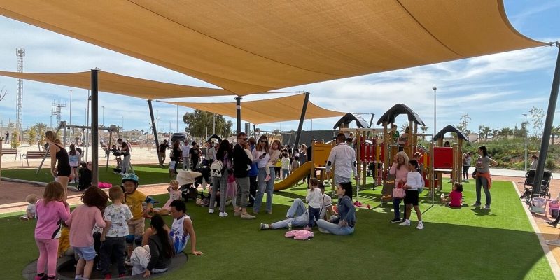 Gran afluencia de público en la inauguración del nuevo Parque de La Siesta de Torrevieja