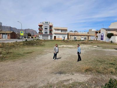 Rafal adquiere dos parcelas en la zona de Casas Baratas para crear una zona verde