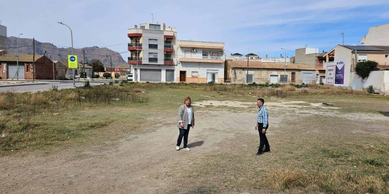 Rafal adquiere dos parcelas en la zona de Casas Baratas para crear una zona verde