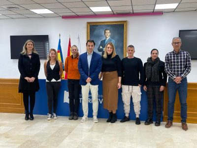 Toman posesión seis nuevos trabajadores municipales en Torrevieja