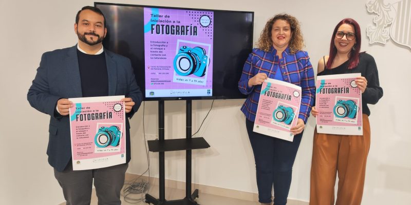 Orihuela organiza un taller de iniciación a la fotografía en el Palmeral